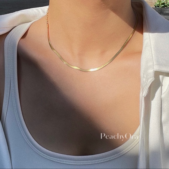 CLOSING SALE!🥰18K Gold Plated 3mm Snake Chain - Picture 10 of 10